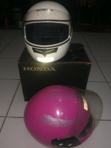 Vendo 2 capacete bem conservados 50 reais os 2