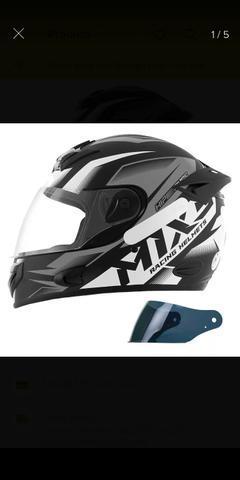 Capacete mix mx2 com viseira original e outra fume, novo na caixa