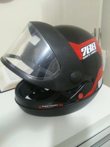 Capacete novinho