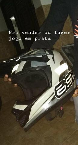 Vendo ou troco capacete asw semi novo