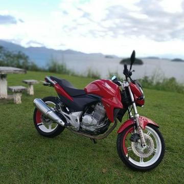 CB 300r Vendo ou troco por Hornet - 2014