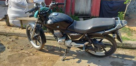 Vendo titan 150 2005 em dias - 2005