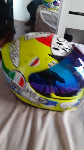Vendo capacete agv novo