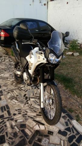 Vendo moto xtz 250 teneré - 2016