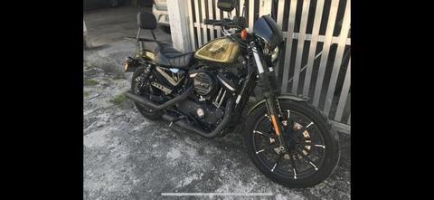 Harley Davidson Sportster Iron 883 2016 + Accessórios - 2016