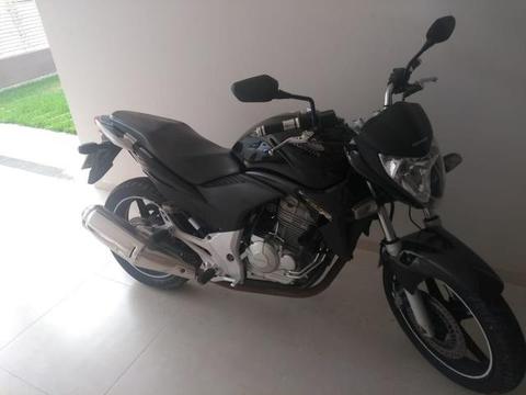 Cb 300 - impecável - 2014