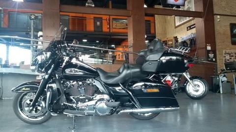 Harley Davidson Ultra Electra Glide Classic LIMITED P - 2017