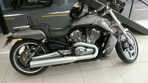 Vendo essa linda motocicleta HARLEY DAVIDSON - 2014