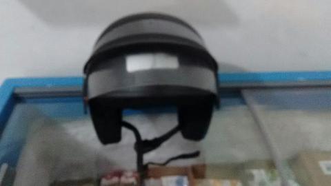 Vendo capacete aberto