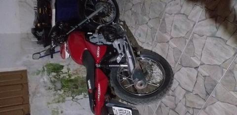 Vendo uma moto chama titan 2006 extra - 2006